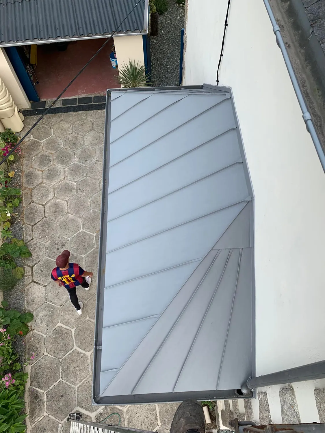 demoussage de toiture mesnil roc h